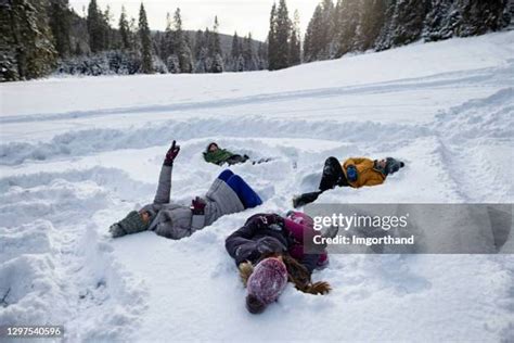 15,521 Teenager Snow Stock Photos & High